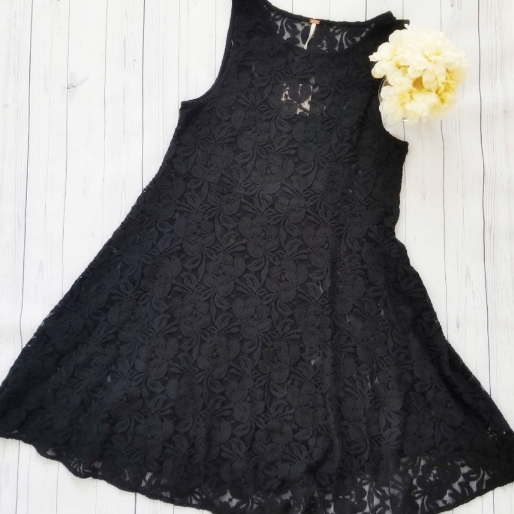 ⬇️🌹NWT! Free People (S) Lace Fit & Flare Dress